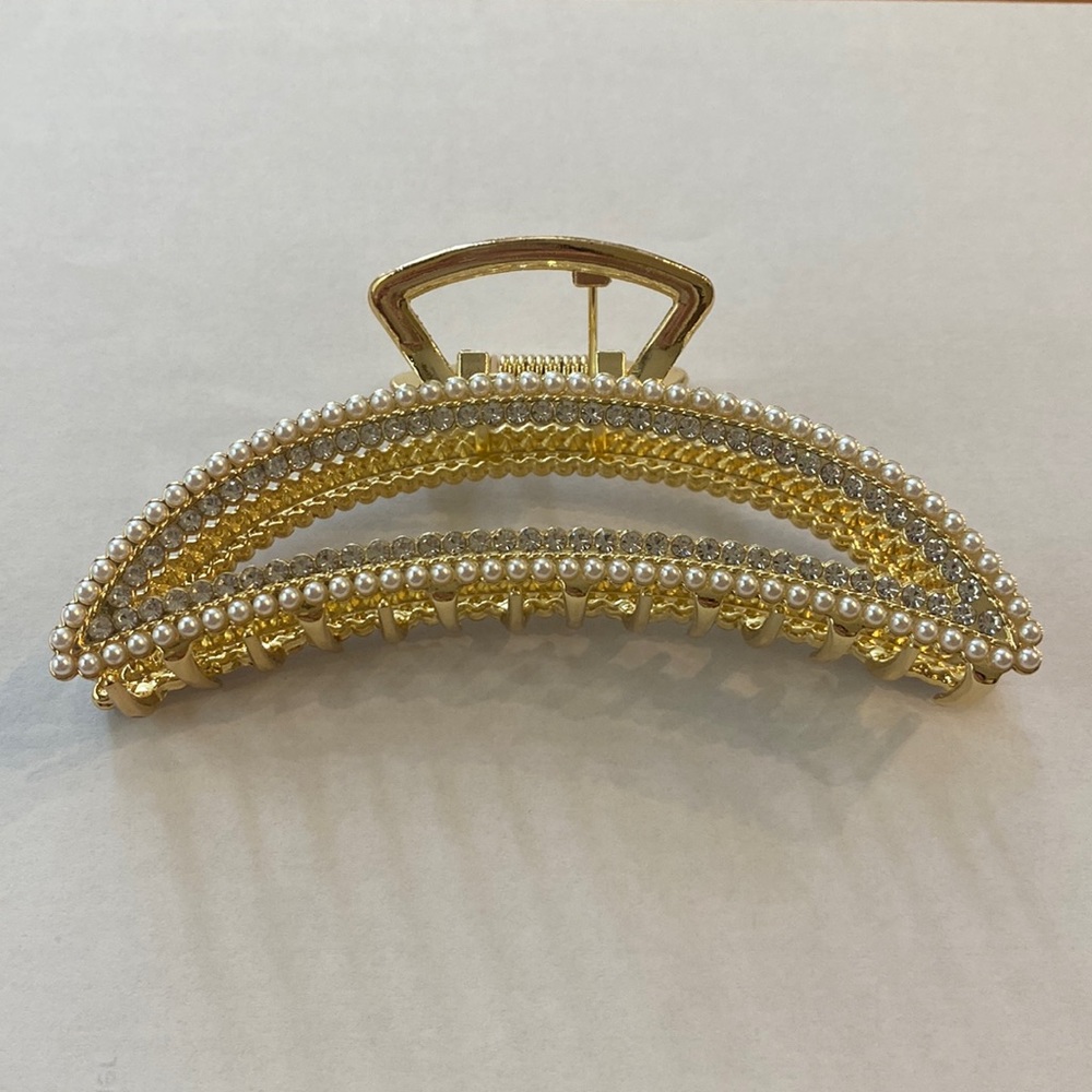 Brand new hair clip fake gold Pearl and diamond embellished rhinestones